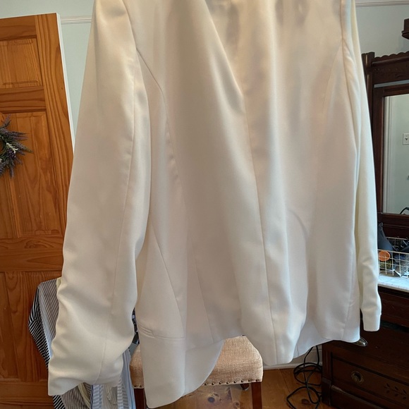 White H&M blazer - Picture 3 of 3